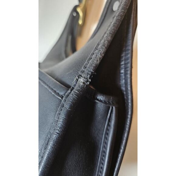 Vintage Coach Berkeley 9988 Blk Leather Saddle Bag Brass Hardware Crossbody 90s - Picture 14 of 16